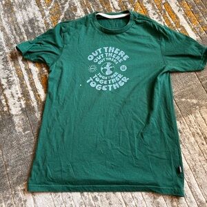 REÍ climate awareness shirt